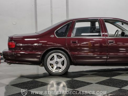 Used 1996 Chevrolet Impala SS RWD image 29