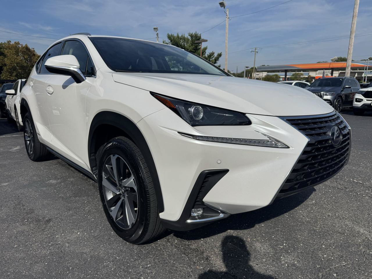 Used 2018 Lexus NX 300h AWD w/ Premium Package image 3