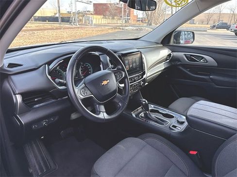 Used 2019 Chevrolet Traverse LT w/ LPO, Blackout Package image 10