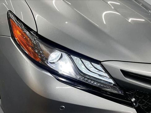 Used 2018 Toyota Camry XSE w/ Driver Assist Package FWD image 27