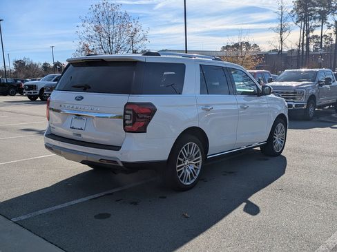 Certified 2022 Ford Expedition Limited image 4