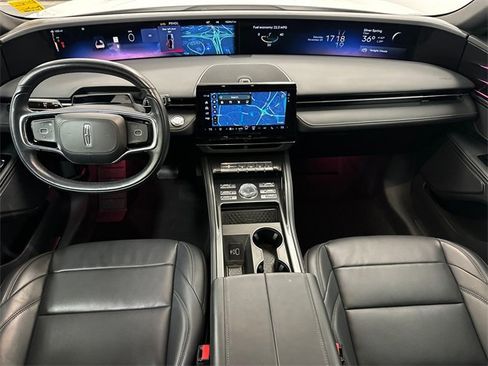 Used 2024 Lincoln Nautilus Premier w/ Jet Appearance Package image 17
