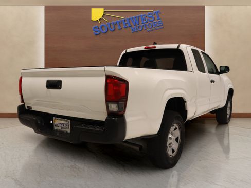 Used 2021 Toyota Tacoma SR image 4