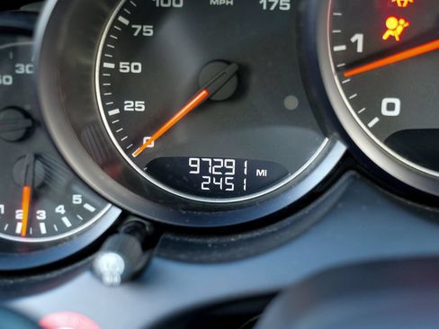 Used 2013 Porsche Cayenne AWD/4WD image 47