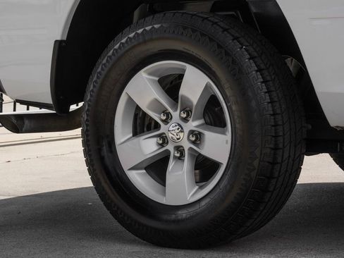 Used 2022 RAM 1500 Classic SLT RWD image 55
