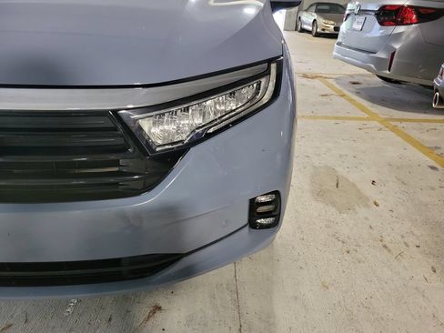 Used 2023 Honda Odyssey Touring image 7