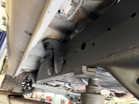 Used 2001 Toyota Land Cruiser image 40