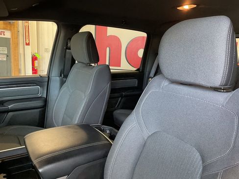 Used 2022 RAM 1500 Big Horn AWD/4WD image 16