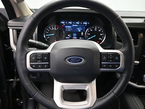 Used 2024 Ford Expedition XLT AWD/4WD image 15