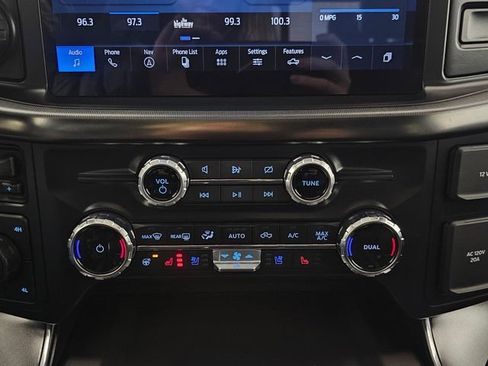 Used 2024 Ford F150 Platinum w/ FX4 Off-Road Package image 34