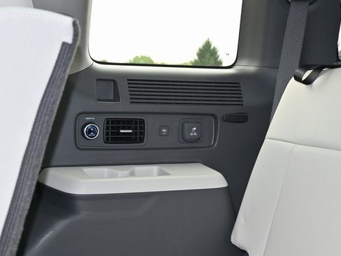 New 2026 Hyundai Santa Fe Limited AWD/4WD image 17