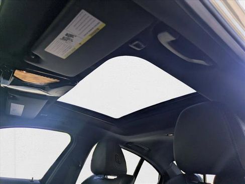 Used 2025 BMW 330i xDrive Sedan image 15