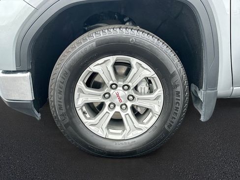 Used 2025 GMC Sierra 1500 SLT image 30