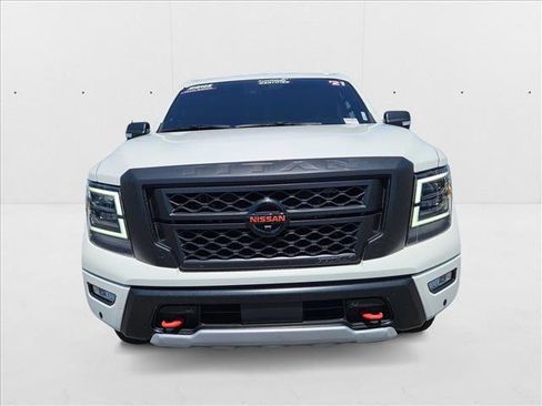 Used 2021 Nissan Titan PRO-4X w/ Pro-4x Convenience Package image 2