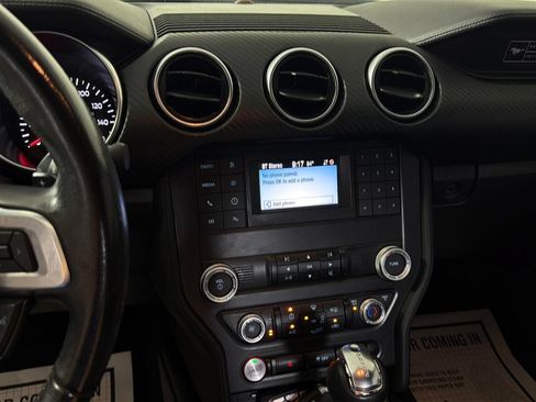 Used 2020 Ford Mustang Coupe RWD image 21