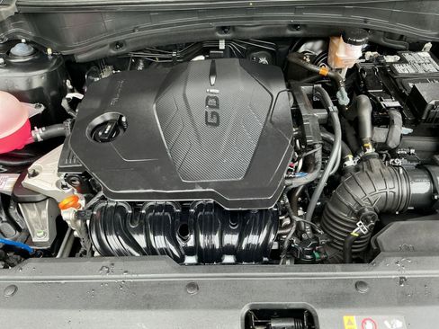 Used 2025 Kia Sportage LX FWD image 27