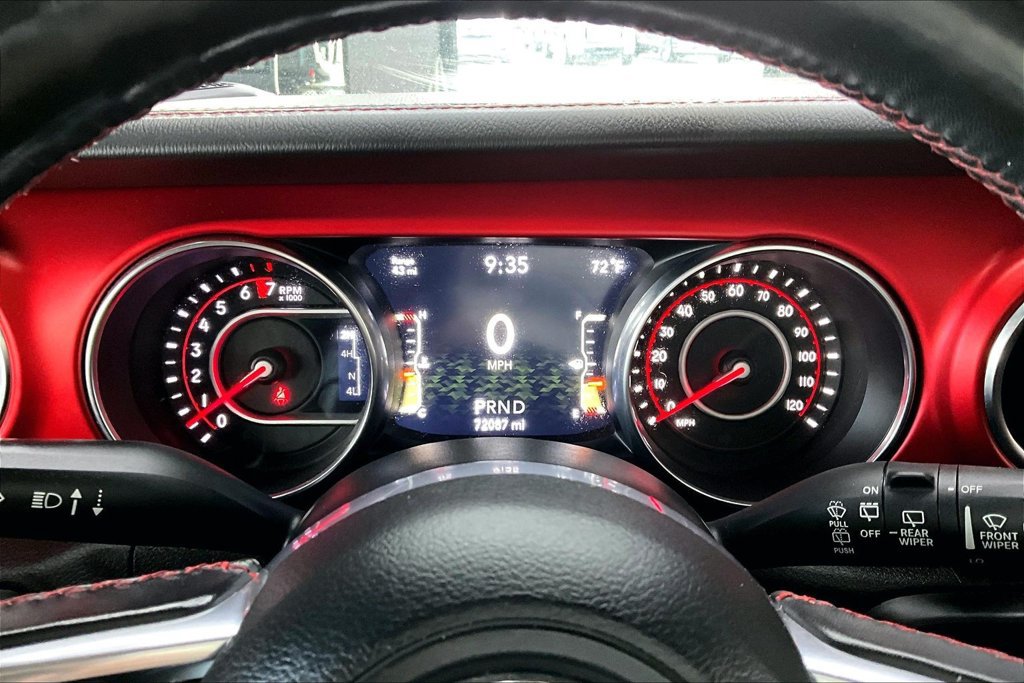 Used 2019 Jeep Wrangler Unlimited Rubicon w/ Dual Top Group AWD/4WD image 12