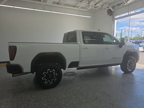 Used 2026 GMC Sierra 2500 AT4X AWD/4WD image 6