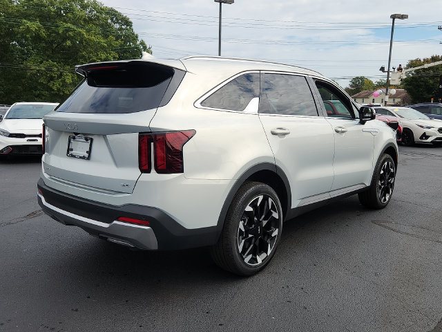 Used 2026 Kia Sorento EX AWD/4WD image 6