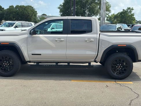 New 2026 GMC Canyon Elevation RWD image 4