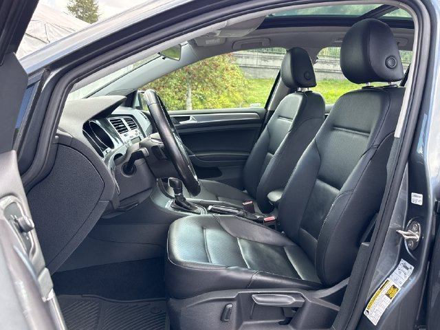 Used 2017 Volkswagen Golf Alltrack SE AWD/4WD image 18