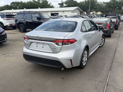Used 2024 Toyota Corolla LE image 5