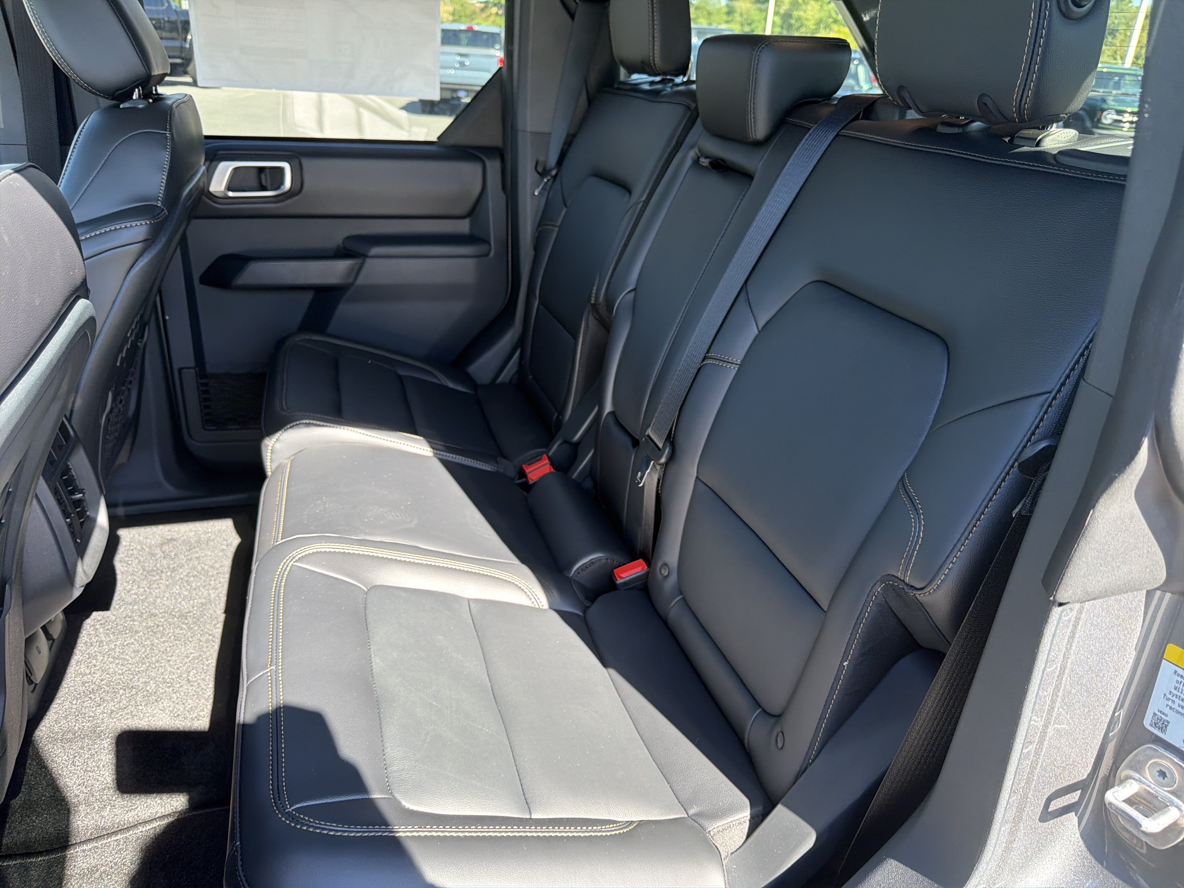 New 2025 Ford Bronco Badlands AWD/4WD image 13