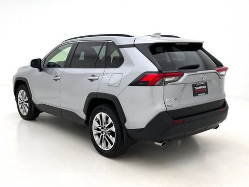 Used 2019 Toyota RAV4 XLE Premium w/ Cold Weather Package AWD/4WD image 9