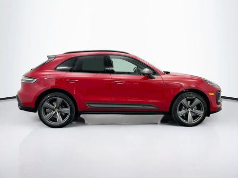 Used 2026 Porsche Macan AWD/4WD image 8