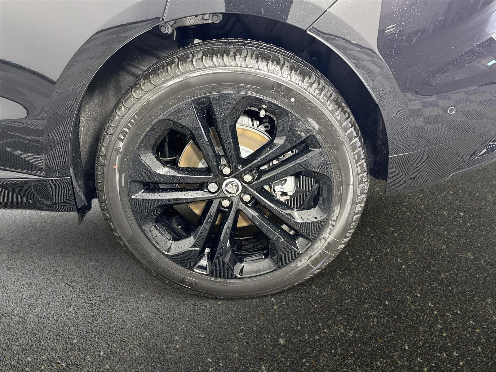 New 2026 Jaguar F-PACE R-Dynamic S AWD/4WD image 33