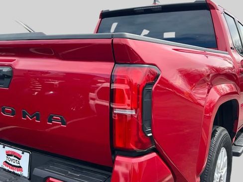 Certified 2025 Toyota Tacoma SR5 image 12