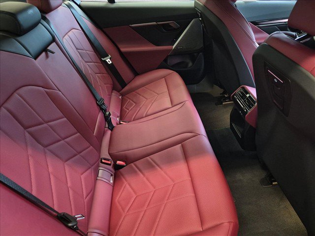 Used 2024 BMW i5 eDrive40i w/ Premium Package RWD image 20