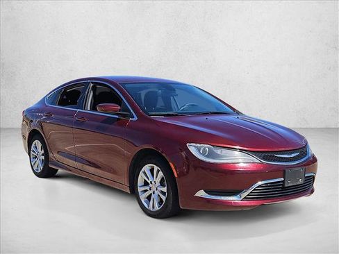 Used 2016 Chrysler 200 Limited image 3