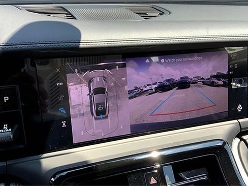 New 2025 Porsche Panamera 4 image 34