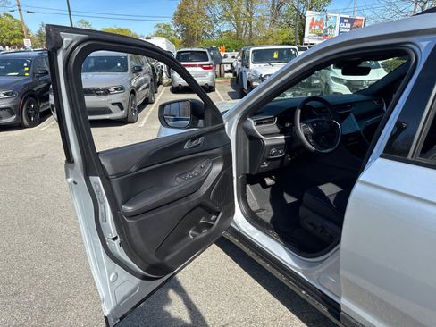 New 2025 Jeep Grand Cherokee L Laredo image 11