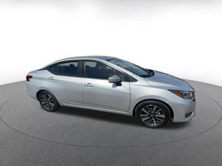 Used 2025 Nissan Versa SV video 2