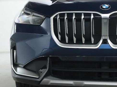 Used 2025 BMW X1 xDrive28i w/ Technology Package image 6