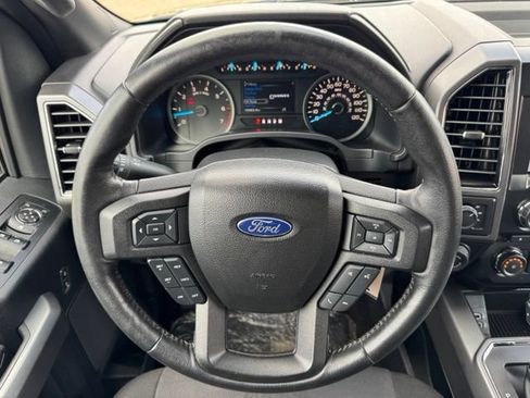 Used 2018 Ford F150 XLT w/ Equipment Group 302A Luxury AWD/4WD image 18