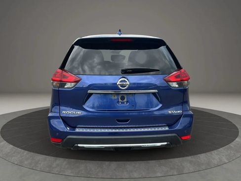 Used 2019 Nissan Rogue SV AWD/4WD image 4