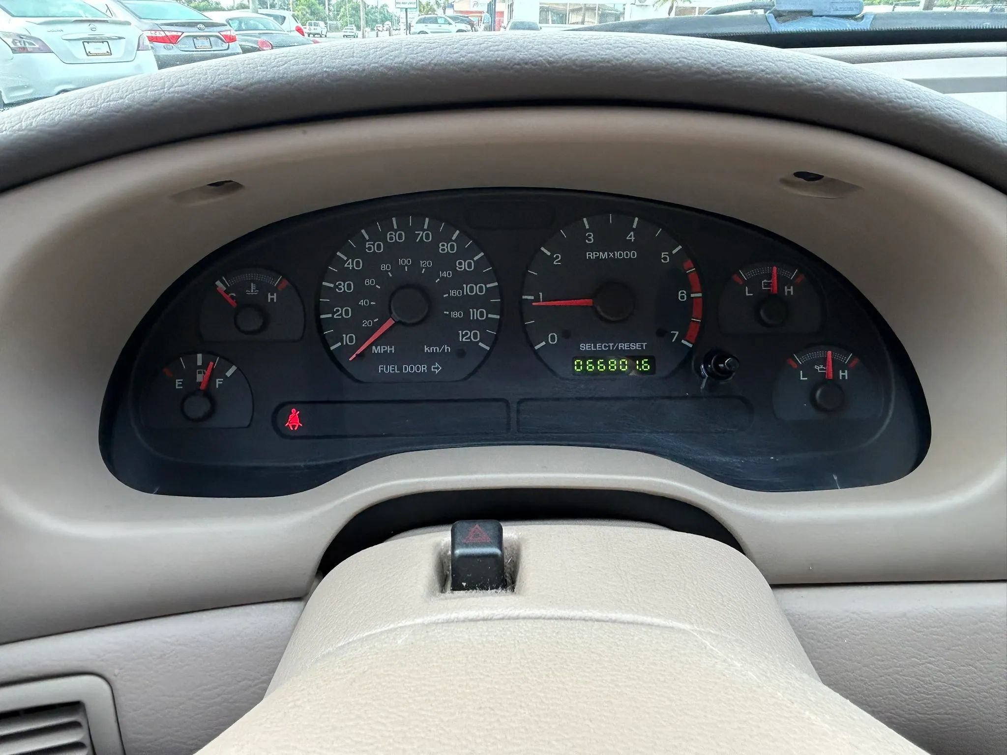 Used 2004 Ford Mustang Convertible RWD image 30