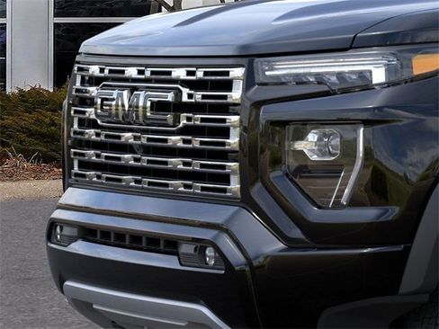 New 2026 GMC Canyon Denali w/ LPO, Denali Black Edition image 13
