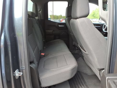 Used 2021 Chevrolet Silverado 1500 LT AWD/4WD image 17