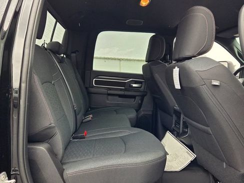 New 2026 RAM 2500 Big Horn AWD/4WD image 16
