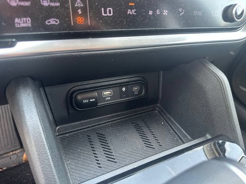 Used 2023 Kia Sportage EX FWD image 37