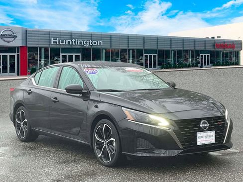 Certified 2025 Nissan Altima 2.5 SR FWD image 4