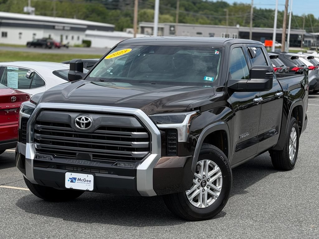 Used 2023 Toyota Tundra Limited w/ Power Package AWD/4WD image 1