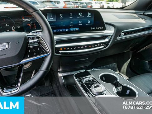Used 2024 Cadillac Lyriq Luxury AWD/4WD image 32