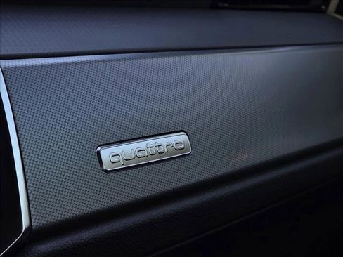 New 2025 Audi Q3 2.0T Premium image 26