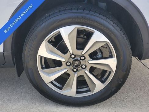 Certified 2025 Ford Escape Platinum AWD/4WD image 33