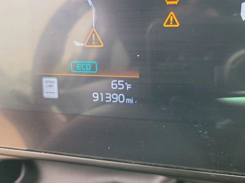 Used 2024 Kia Sportage EX image 9